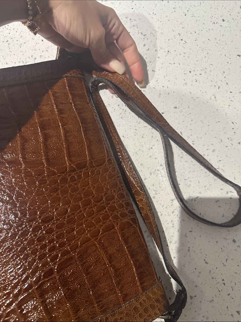 Brown Croc-Texture Leather Crossbody Bag with Gold Hardware - Picture 5 of 5